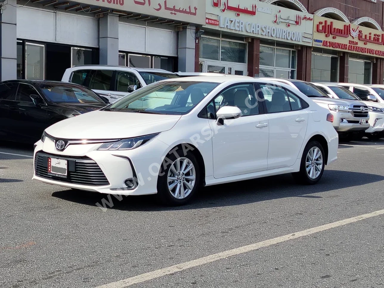 Toyota Corolla 2024 Automatic 32,000 Km 4 Cylinder Front Wheel Drive (FWD) Sedan White With Warranty