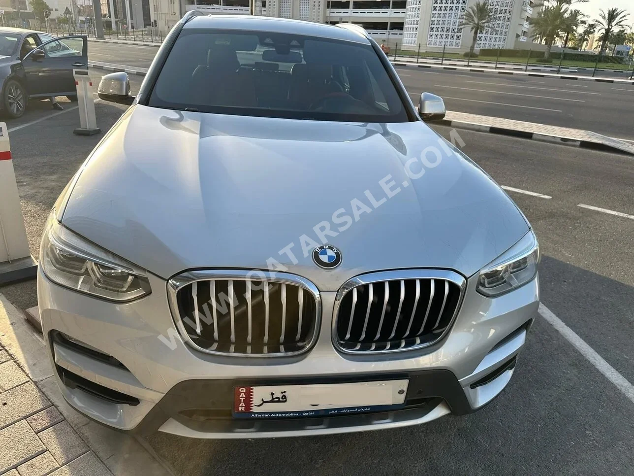 بي ام دبليو الفئة - اكس اكس 3 2020 اوتوماتيك 98,000 كم 4 سلندر دفع رباعي اس يو في رمادي تحت الضمان