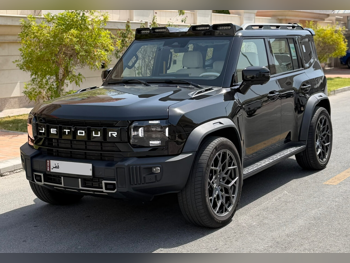Jetour T2 Luxury 2024 Automatic 49,000 Km 4 Cylinder Four Wheel Drive (4WD) SUV Black With Warranty