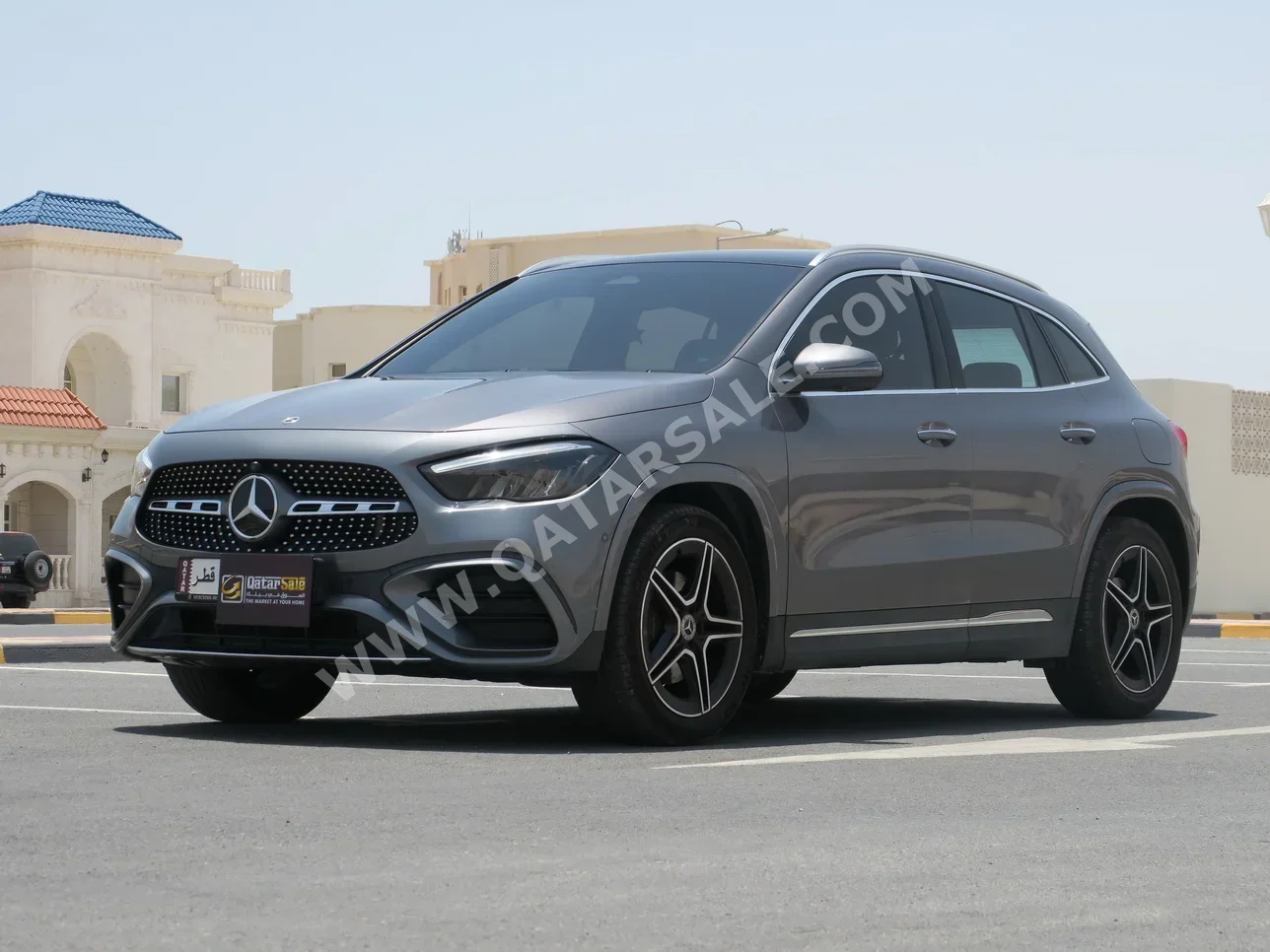 Mercedes-Benz  GLA  200  2024  Automatic  74,900 Km  4 Cylinder  Front Wheel Drive (FWD)  SUV  Gray  With Warranty