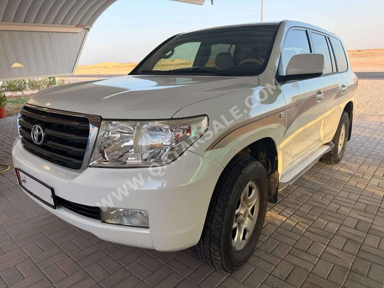 Toyota Land Cruiser GX 2010 Automatic 434,697 Km 6 Cylinder Four Wheel Drive (4WD) SUV Pearl