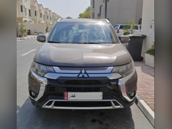 Mitsubishi Outlander HL + 2019 Automatic 93,000 Km 4 Cylinder Four Wheel Drive (4WD) SUV Brown