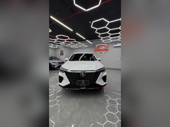 MG RX5 Turbo 2023 Automatic 58,000 Km 4 Cylinder Four Wheel Drive (4WD) SUV White With Warranty