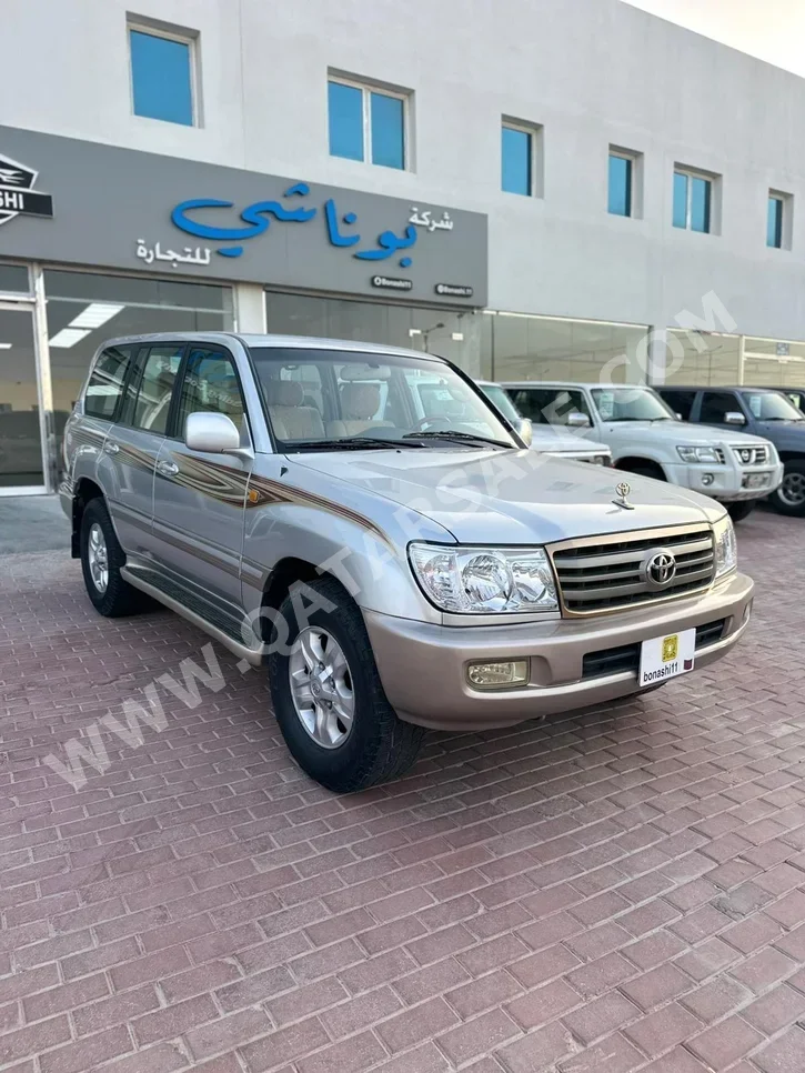 تويوتا  لاند كروزر  جي اكس ار  2007  عادي  263,000 كم  6 سلندر  دفع رباعي  اس يو في  فضي