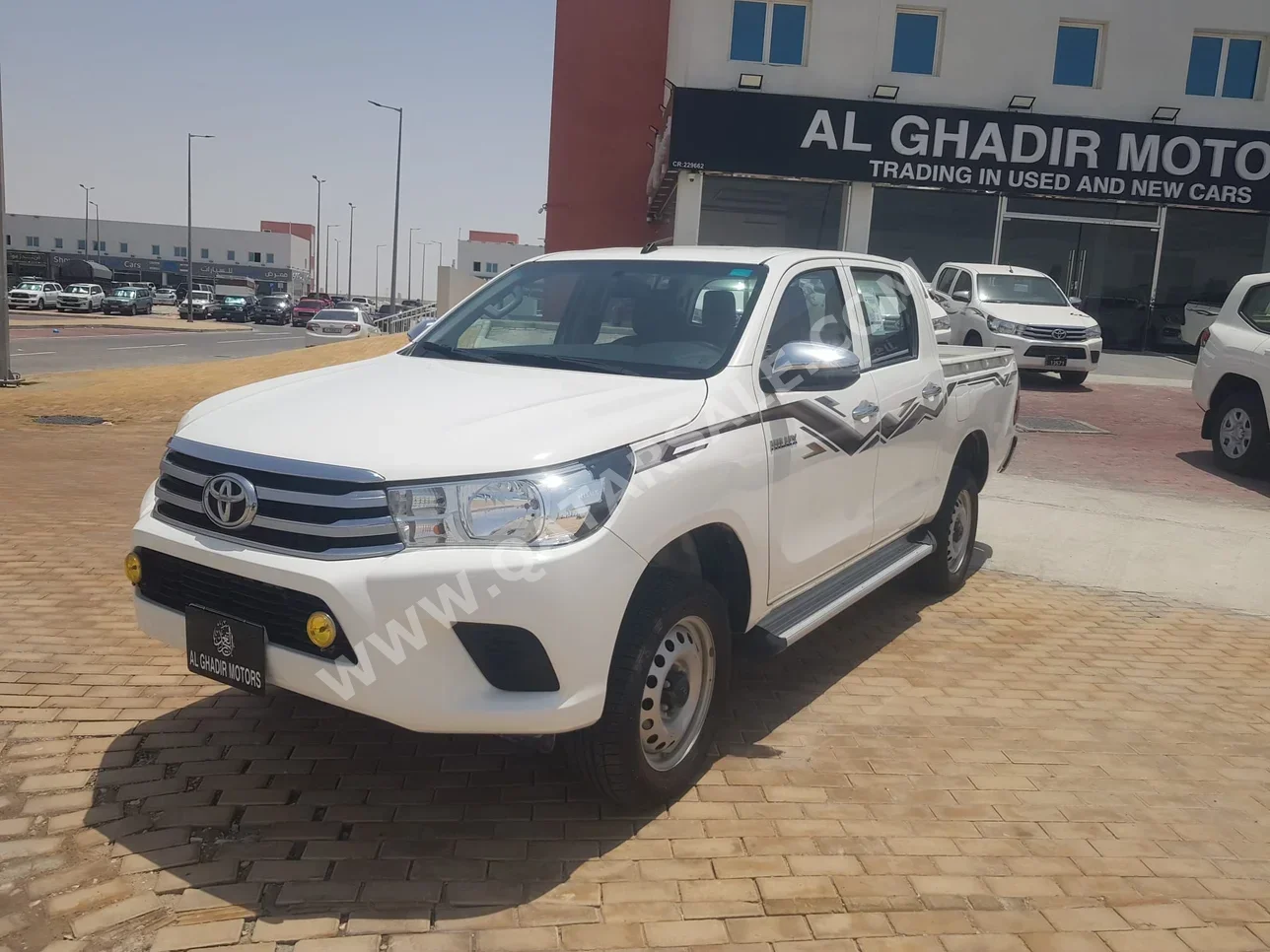 Toyota Hilux 2024 Automatic 128,000 Km 4 Cylinder Four Wheel Drive (4WD) Pick Up White