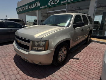 Chevrolet Tahoe 2011 Automatic 345,000 Km 8 Cylinder Four Wheel Drive (4WD) SUV Gold
