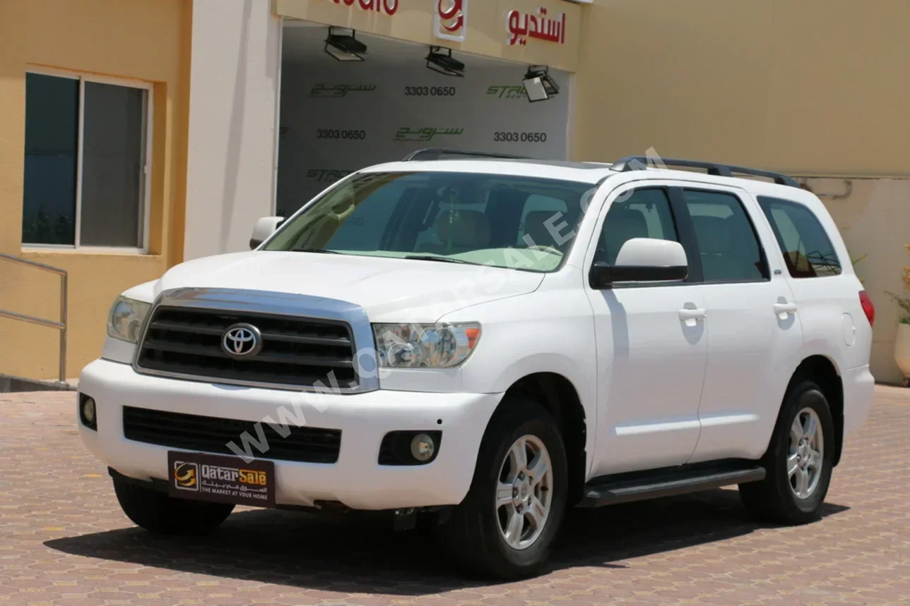 Toyota Sequoia 2015 Automatic 453,000 Km 8 Cylinder Four Wheel Drive (4WD) SUV White