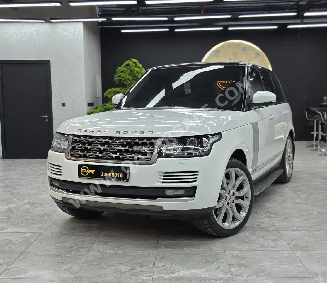 Land Rover Range Rover Vogue 2015 Automatic 260,000 Km 8 Cylinder Four Wheel Drive (4WD) SUV White