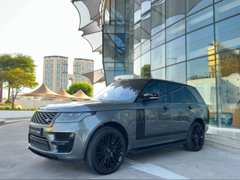 Land Rover  Range Rover  Vogue HSE  2016  Automatic  150,000 Km  8 Cylinder  Four Wheel Drive (4WD)  SUV  Gray
