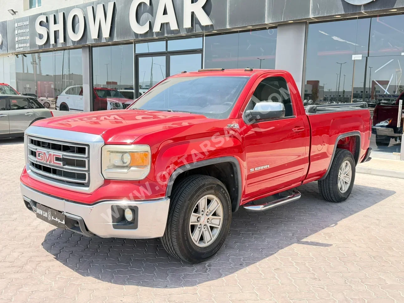 GMC  Sierra  SLE  2014  Automatic  170,000 Km  8 Cylinder  Four Wheel Drive (4WD)  Pick Up  Red