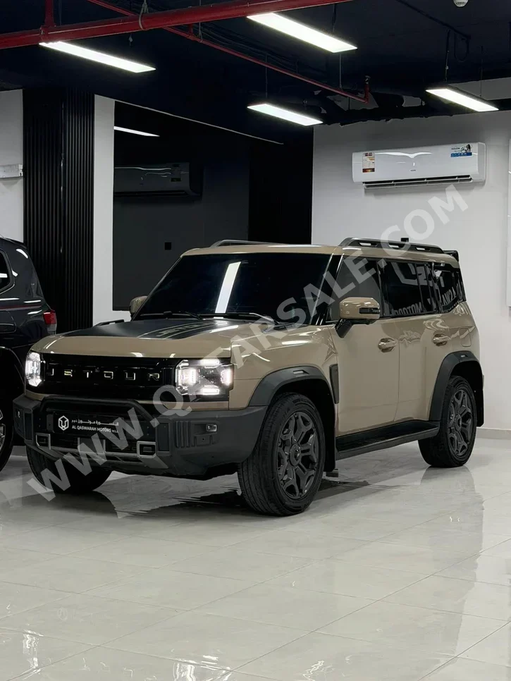 Jetour  T2  Luxury  2024  Automatic  72,000 Km  4 Cylinder  Four Wheel Drive (4WD)  SUV  Beige  With Warranty