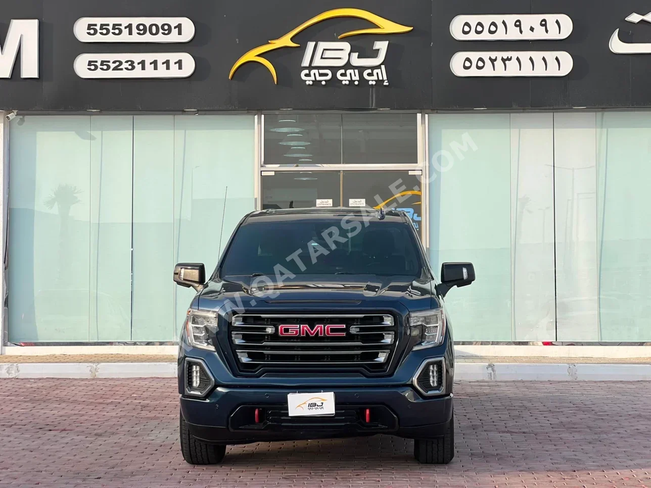 GMC  Pickup  2019  Automatic  150,000 Km  8 Cylinder  Four Wheel Drive (4WD)  Pick Up  Dark Blue