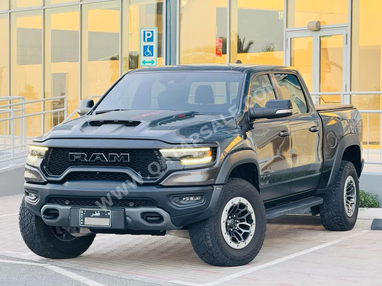 Dodge  Ram  TRX  2022  Automatic  63,000 Km  8 Cylinder  Four Wheel Drive (4WD)  Pick Up  Black  With Warranty