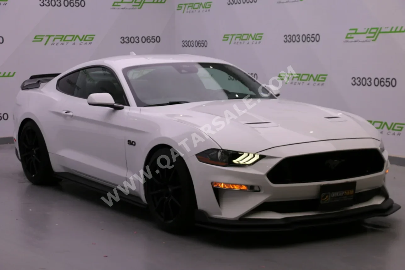 Ford Mustang GT 2023 Automatic 46,000 Km 8 Cylinder Rear Wheel Drive (RWD) Coupe / Sport White