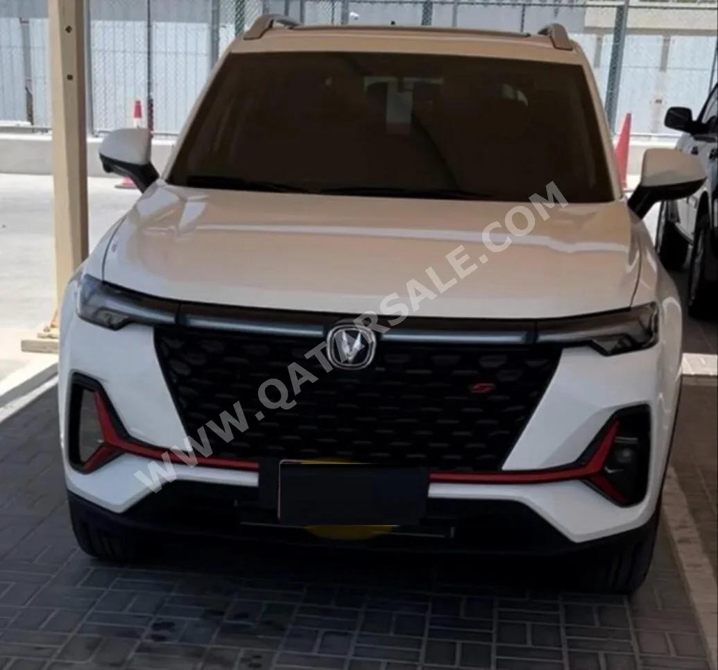 تشانجان سي اس 35 بلس+ 2024 اوتوماتيك 15,000 كم 4 سلندر سحب امامي اس يو في أبيض تحت الضمان