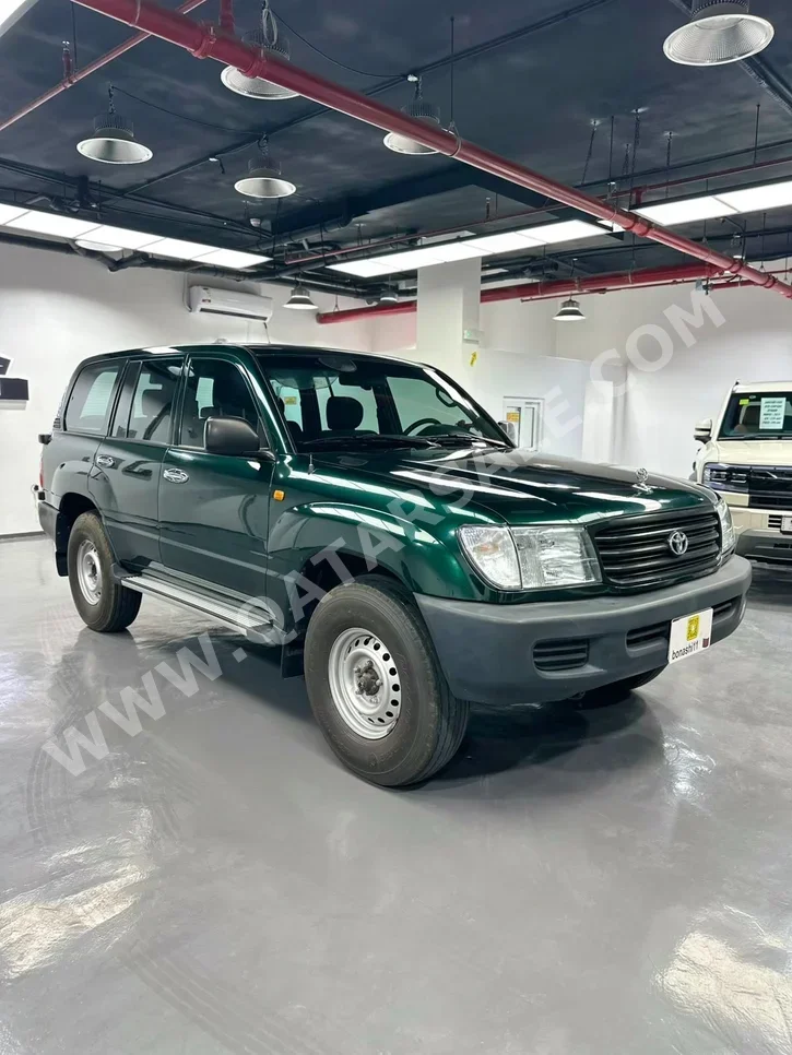 Toyota Land Cruiser G 2000 Manual 199,000 Km 6 Cylinder Four Wheel Drive (4WD) SUV Forest Green