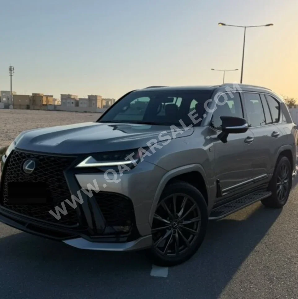 لكزس  ال اكس  600 اف سبورت  2024  اوتوماتيك  34,300 كم  6 سلندر  دفع رباعي  اس يو في  فضي  تحت الضمان