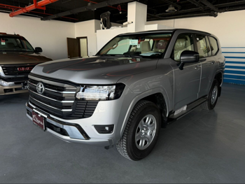 Toyota  Land Cruiser  GX  2026  Automatic  0 Km  6 Cylinder  Four Wheel Drive (4WD)  SUV  Silver  With Warranty