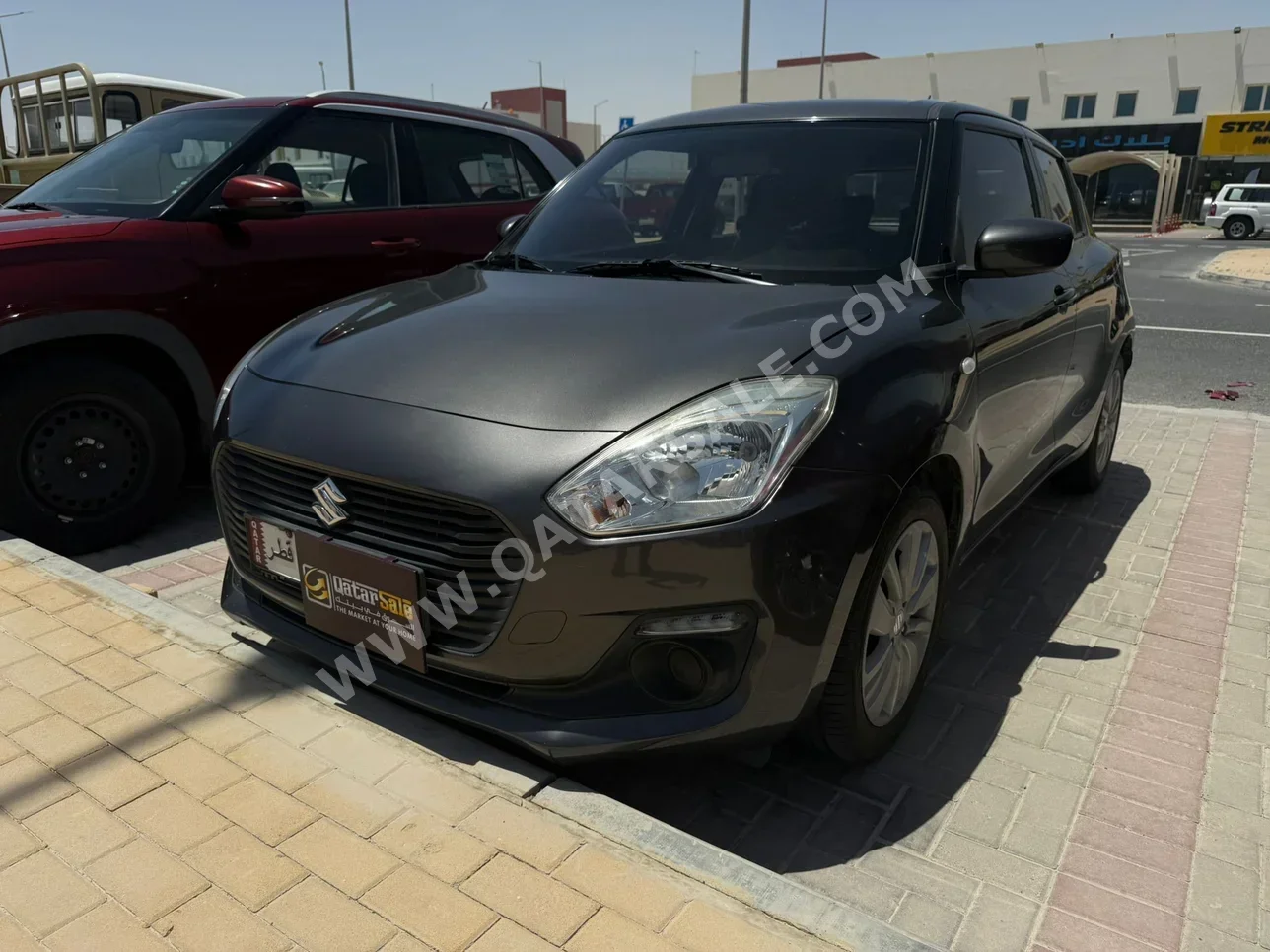 سوزوكي سويفت 2020 اوتوماتيك 155,000 كم 4 سلندر سحب امامي هاتشباك رمادي