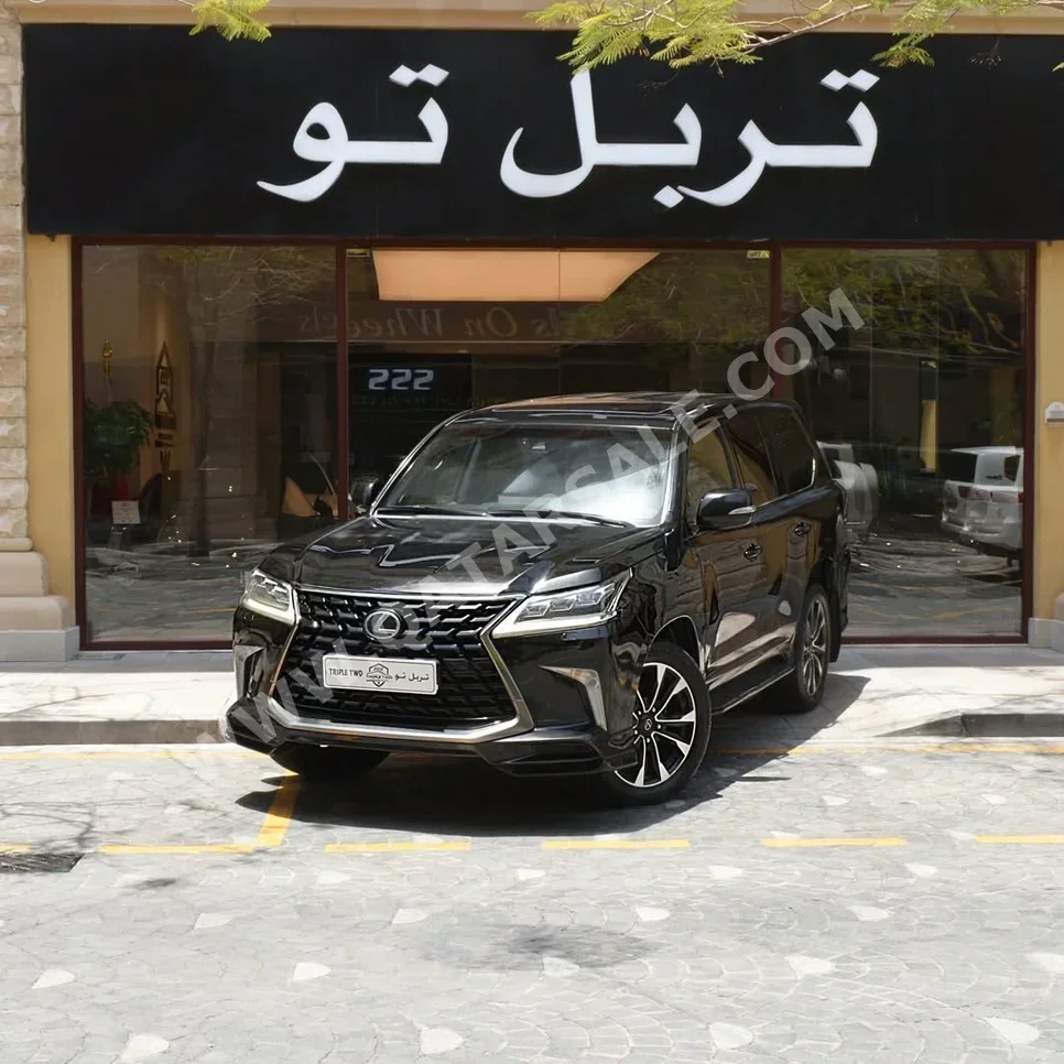 Lexus LX 570 S Black Edition 2016 Automatic 255,900 Km 8 Cylinder Four Wheel Drive (4WD) SUV Black
