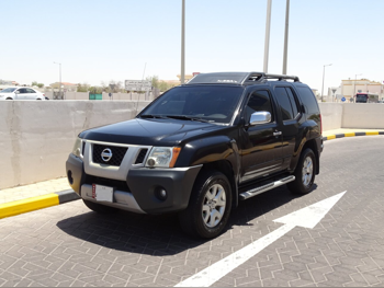 نيسان اكستيرا أس اي 2011 اوتوماتيك 286,000 كم 6 سلندر دفع رباعي اس يو في أسود