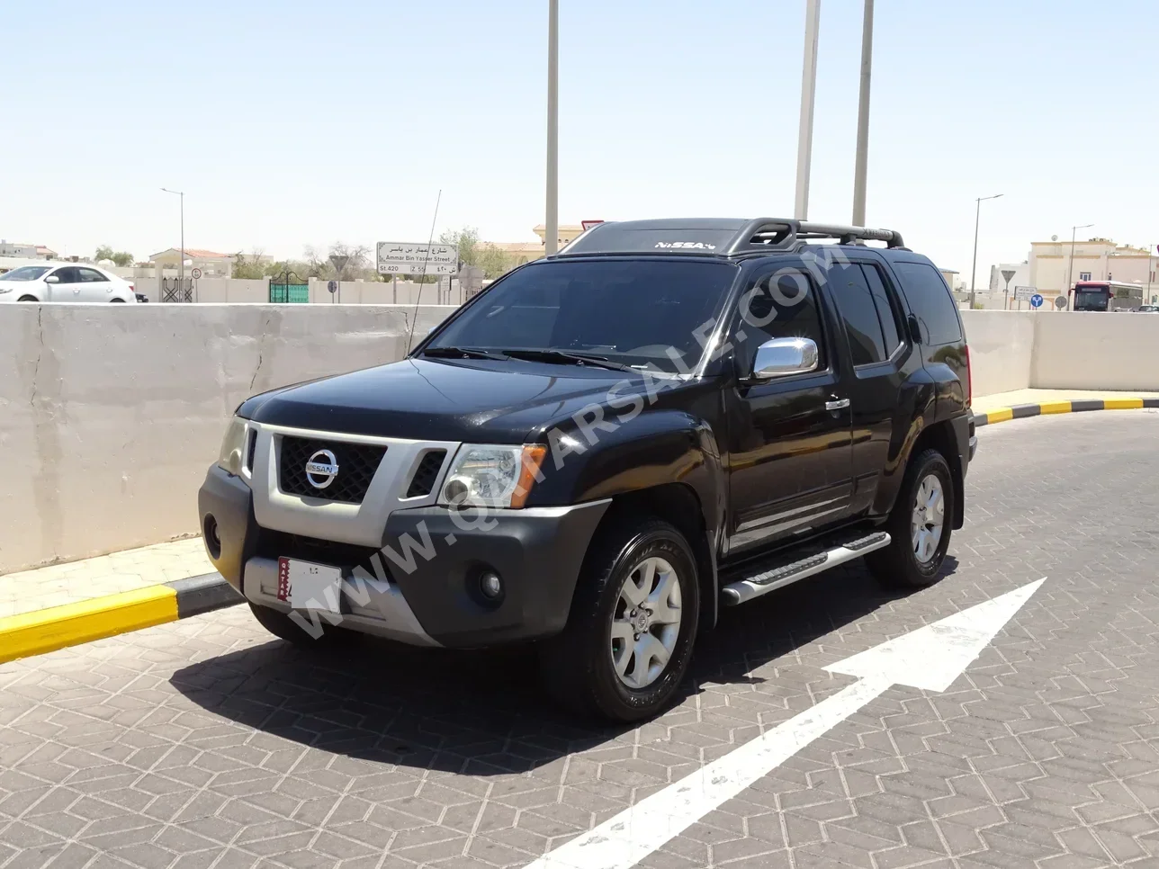 نيسان اكستيرا أس اي 2011 اوتوماتيك 286,000 كم 6 سلندر دفع رباعي اس يو في أسود