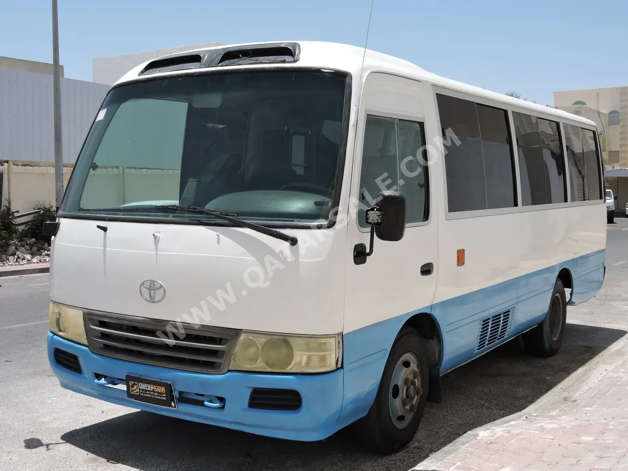 Toyota  Coaster  2011  Manual  490,646 Km  4 Cylinder  Rear Wheel Drive (RWD)  Van / Bus  White
