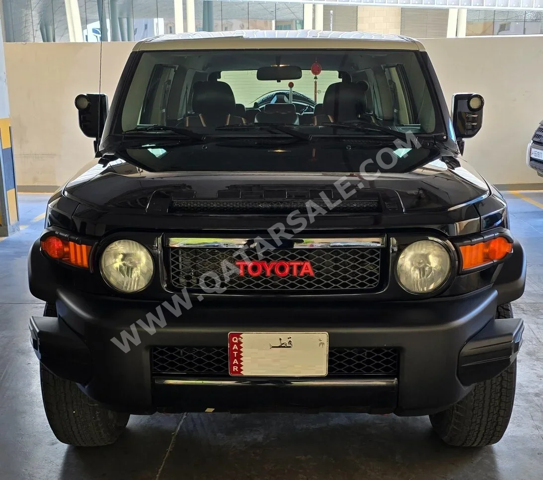 تويوتا إف جي كروزر 2008 اوتوماتيك 450,000 كم 6 سلندر دفع رباعي اس يو في أسود