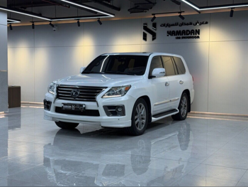 Lexus  LX  570 S  2014  Automatic  486,000 Km  8 Cylinder  Four Wheel Drive (4WD)  SUV  White