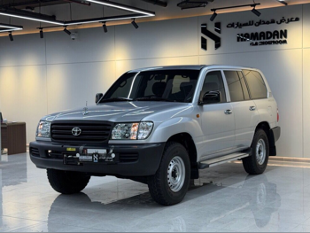 Toyota  Land Cruiser  G  2004  Manual  155,000 Km  6 Cylinder  Four Wheel Drive (4WD)  SUV  Silver