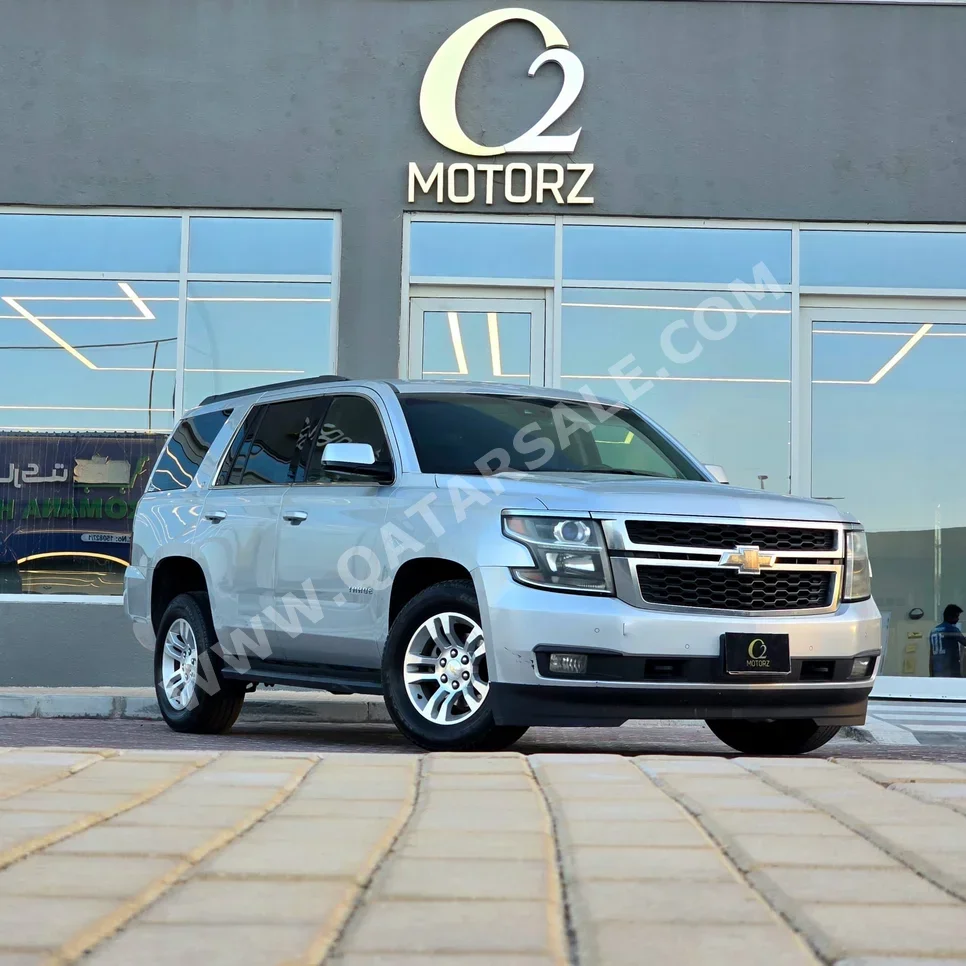 Chevrolet Tahoe 2016 Automatic 266,000 Km 8 Cylinder Rear Wheel Drive (RWD) SUV Silver