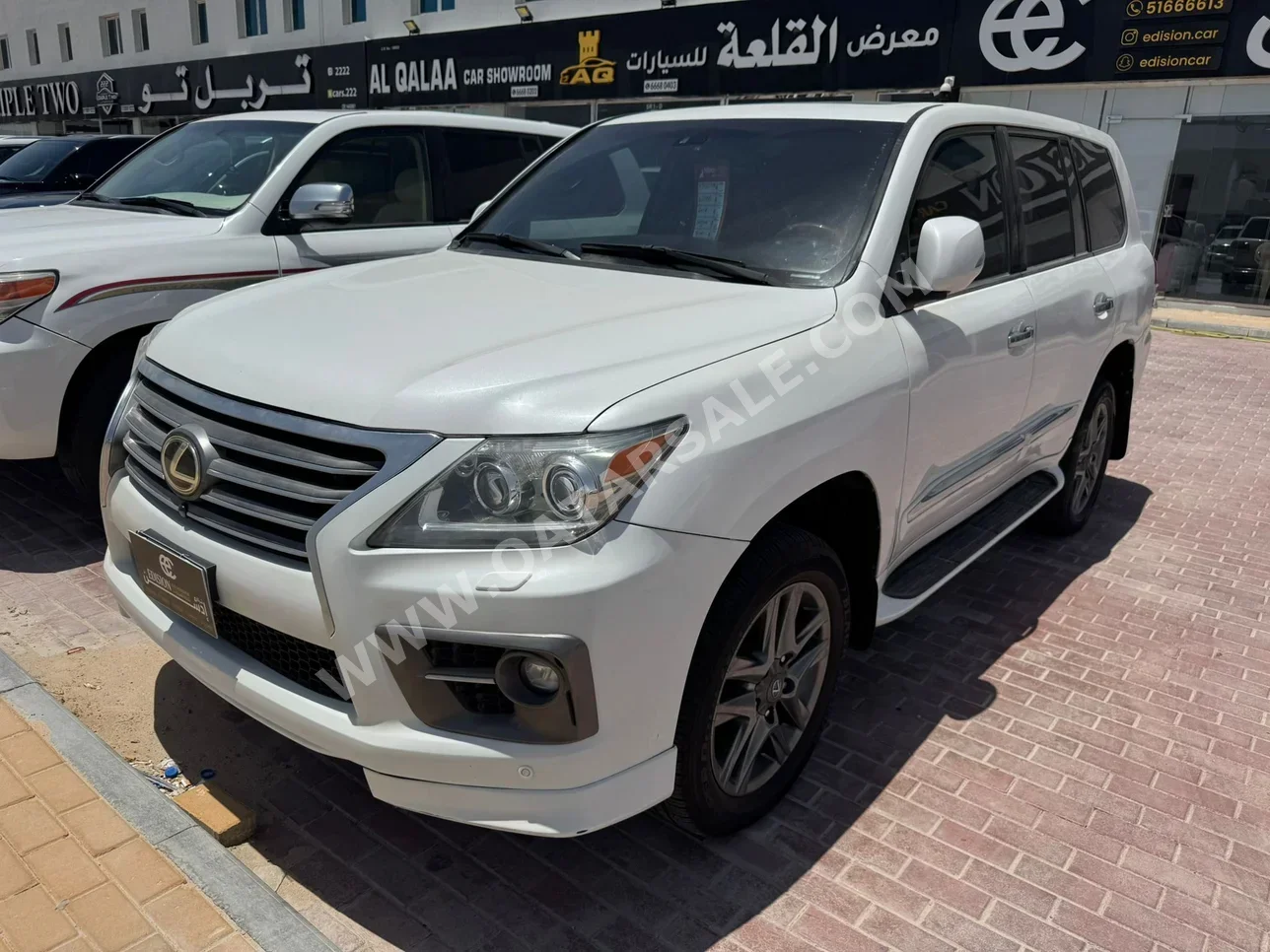 Lexus LX 570 S 2014 Automatic 326,000 Km 8 Cylinder Four Wheel Drive (4WD) SUV White