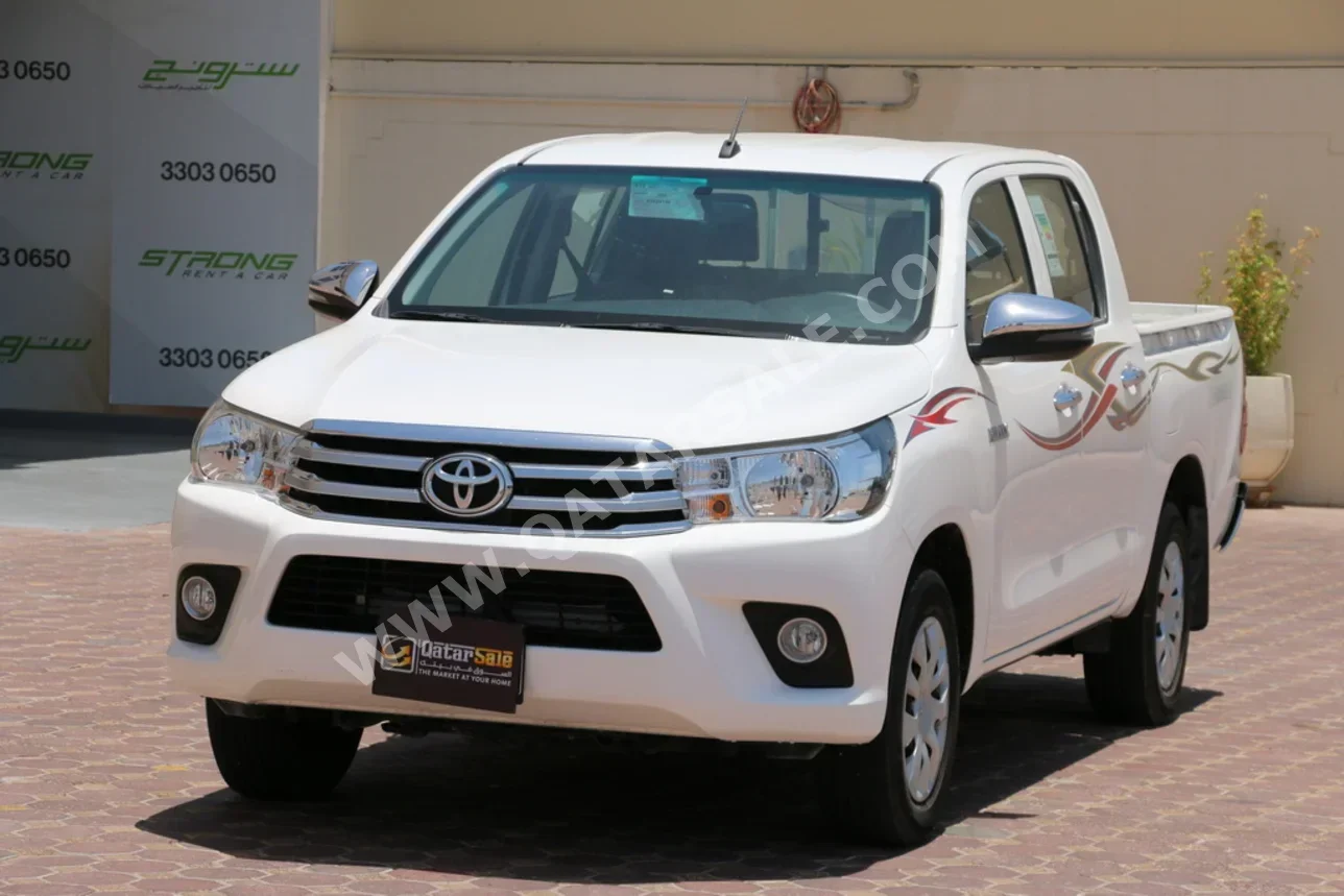 Toyota  Hilux  2025  Automatic  20,000 Km  4 Cylinder  Rear Wheel Drive (RWD)  Pick Up  White  With Warranty