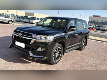 Toyota  Land Cruiser  VXR- Grand Touring S  2016  Automatic  340,000 Km  8 Cylinder  Four Wheel Drive (4WD)  SUV  Black