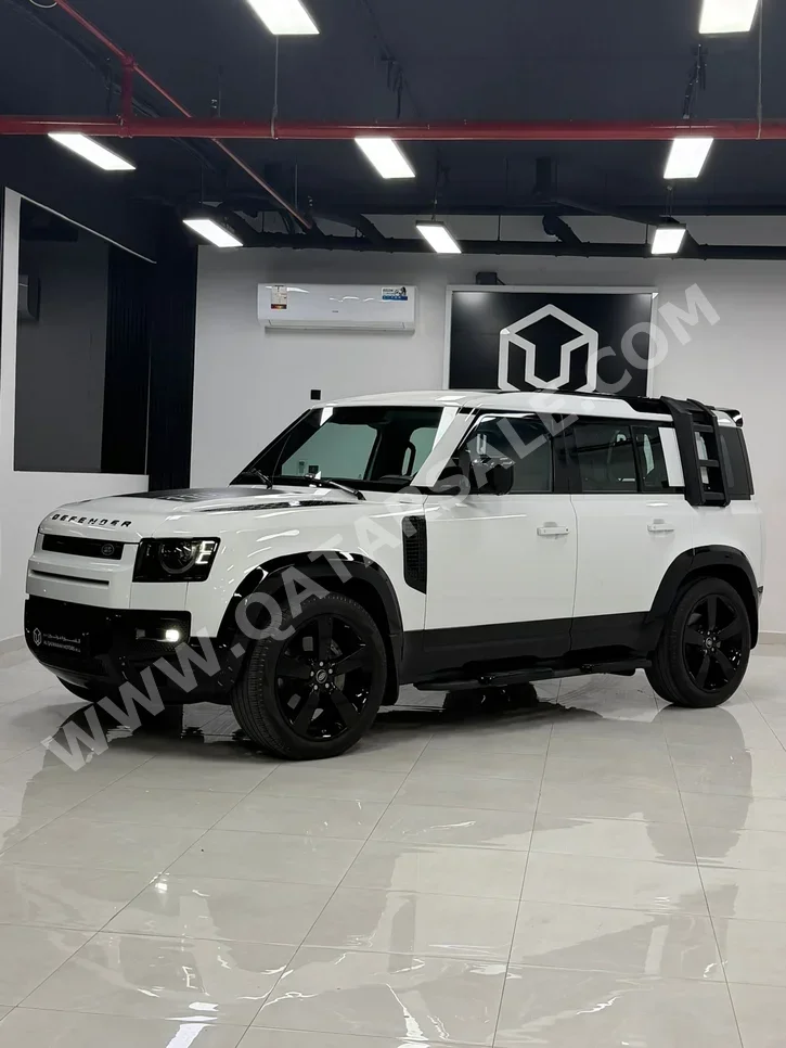 لاند روفر ديفيندر 110 اتش اس اي 2020 اوتوماتيك 160,000 كم 6 سلندر دفع رباعي اس يو في أبيض