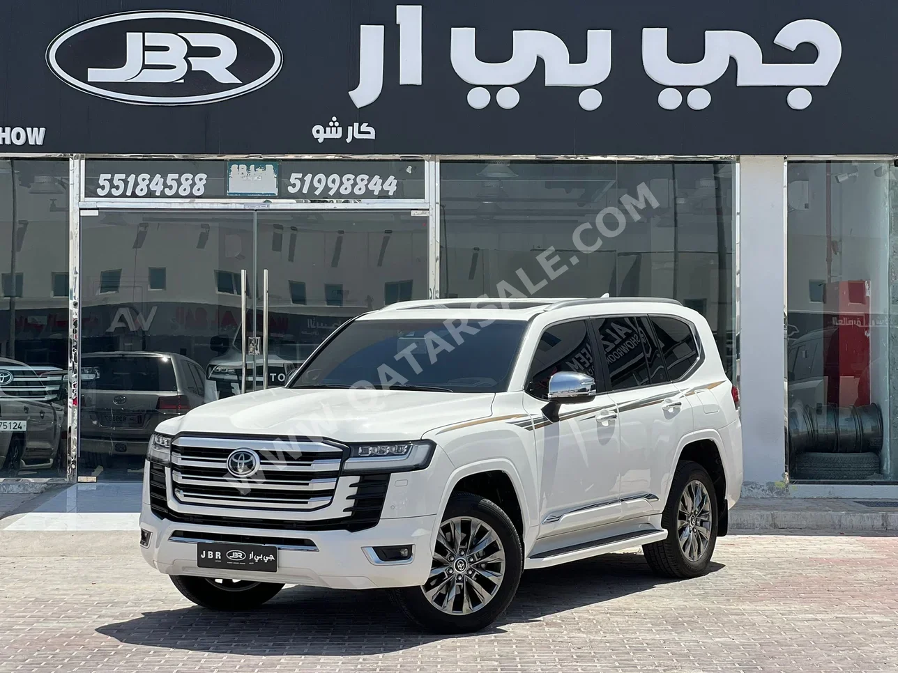 تويوتا لاند كروزر في اكس ار توين توربو 2022 اوتوماتيك 166,000 كم 6 سلندر دفع رباعي اس يو في أبيض