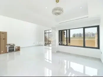 3 Bedrooms  Apartment  For Sale  in Doha -  The Pearl  Semi Furnished