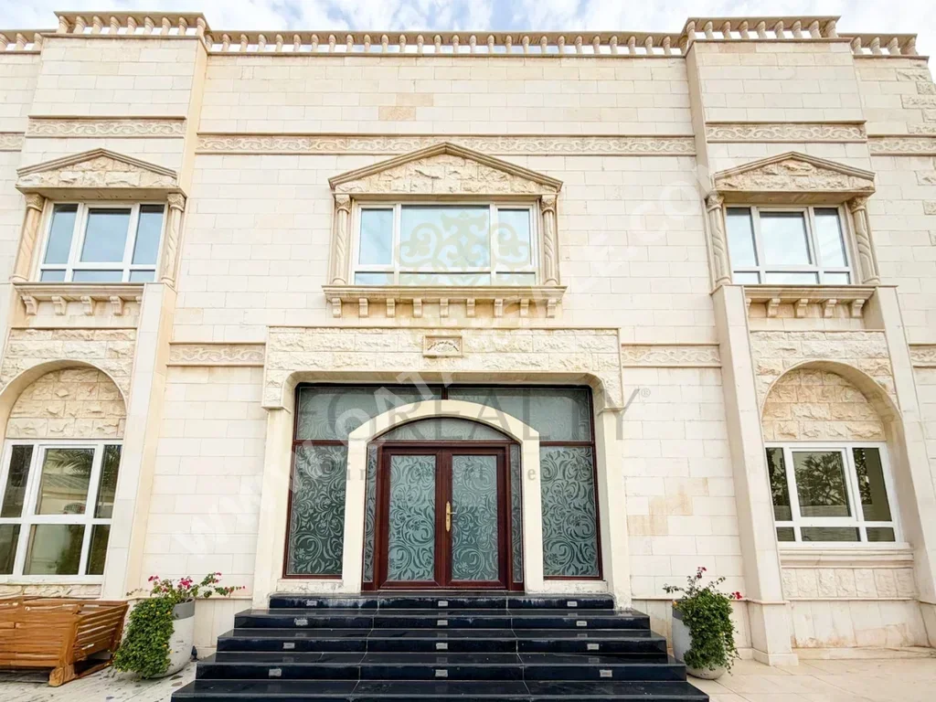 سكن عائلي  - غير مفروشة  - الدوحة  - نجمة  - 6 غرف نوم