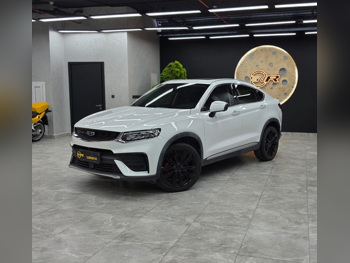 Geely  Tugella  2022  Automatic  60,000 Km  4 Cylinder  Four Wheel Drive (4WD)  SUV  White