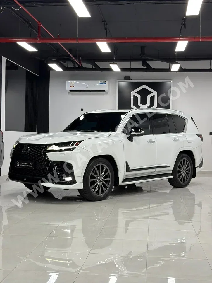 Lexus LX 600 F Sport 2022 Automatic 120,000 Km 6 Cylinder Four Wheel Drive (4WD) SUV White
