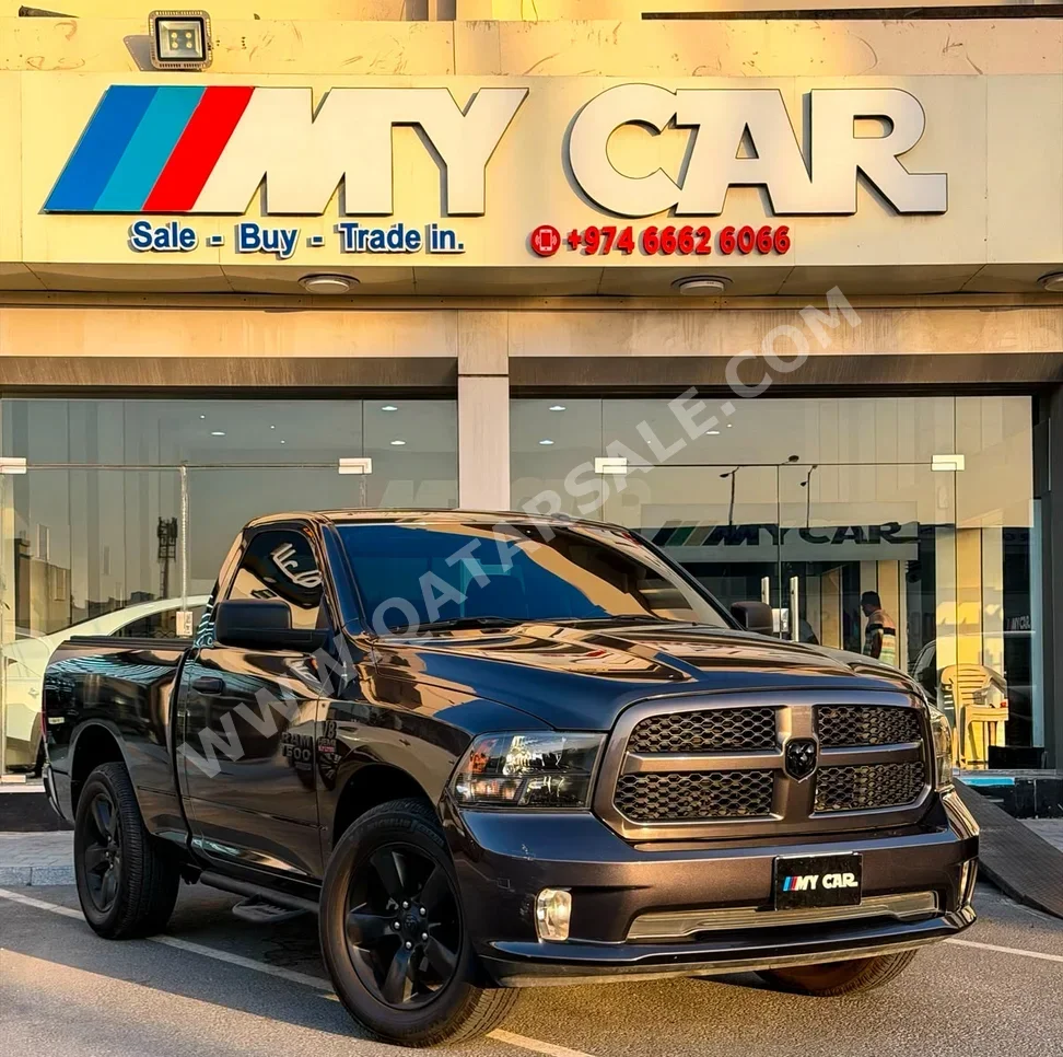 Dodge Ram 1500 2022 Automatic 114,000 Km 8 Cylinder Four Wheel Drive (4WD) Pick Up Gray