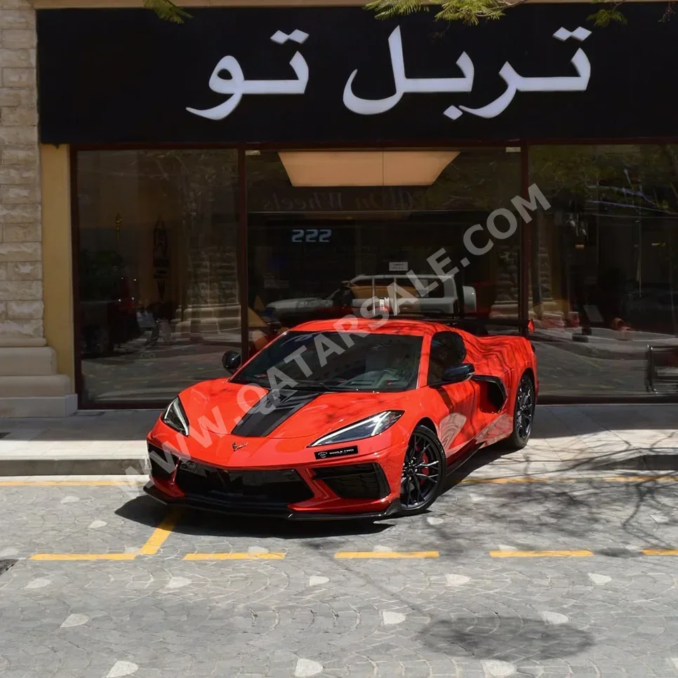 شفروليه كورفيت C8 Z51 2023 اوتوماتيك 18,300 كم 8 سلندر دفع خلفي كوبيه \ سبورت أحمر تحت الضمان