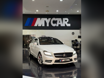 Mercedes-Benz  CLS  500 AMG  2014  Automatic  206,000 Km  8 Cylinder  Front Wheel Drive (FWD)  Sedan  White