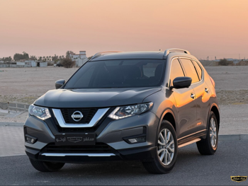 Nissan  X-Trail  SV  2022  Automatic  30,800 Km  4 Cylinder  Four Wheel Drive (4WD)  SUV  Gray