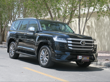 Toyota Land Cruiser VXR Twin Turbo 2025 Automatic 6,900 Km 6 Cylinder Four Wheel Drive (4WD) SUV Black With Warranty
