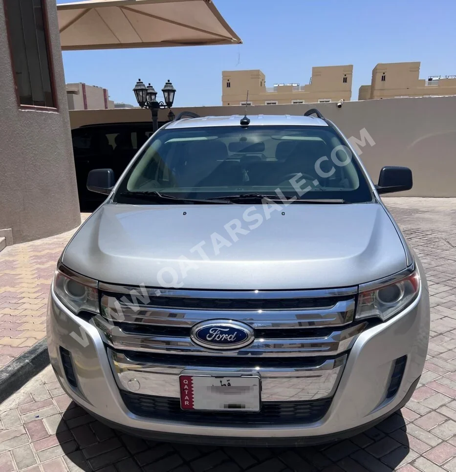 Ford Edge SE 2014 Automatic 121,679 Km 6 Cylinder All Wheel Drive (AWD) SUV Silver