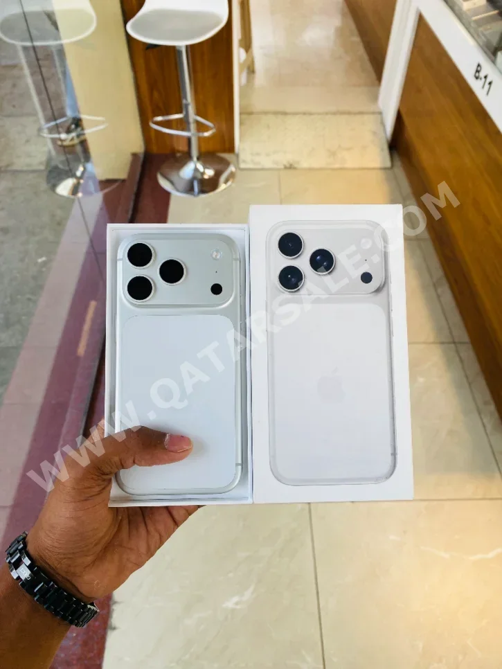 Mobile Phones Apple - Iphone 17 - Pro - Silver - 256 GB