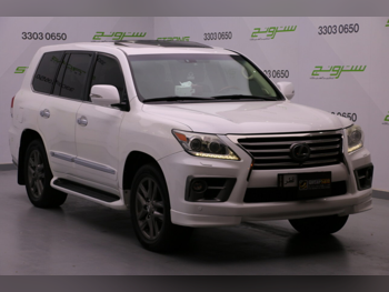Lexus LX 570 S 2014 Automatic 285,000 Km 8 Cylinder Four Wheel Drive (4WD) SUV White