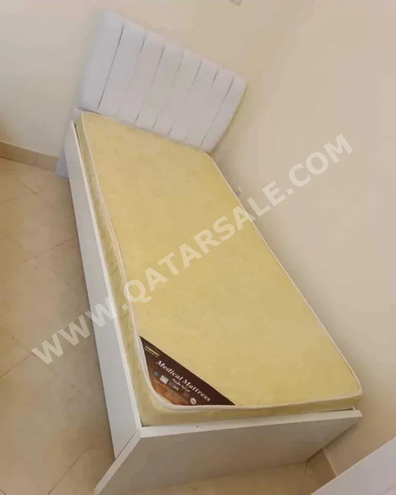 Beds - Lifestyle - Single - White - Mattress Included