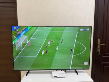 Television (TV) Samsung - 55 Inch - 4K or UHD - Smart TV - 3D - Curved-Screen - With Sound System